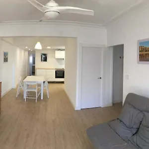 Apartamento El Piso De Loly En San Juan: Alojamieno Low Cost Para 5, San Juan Del Puerto